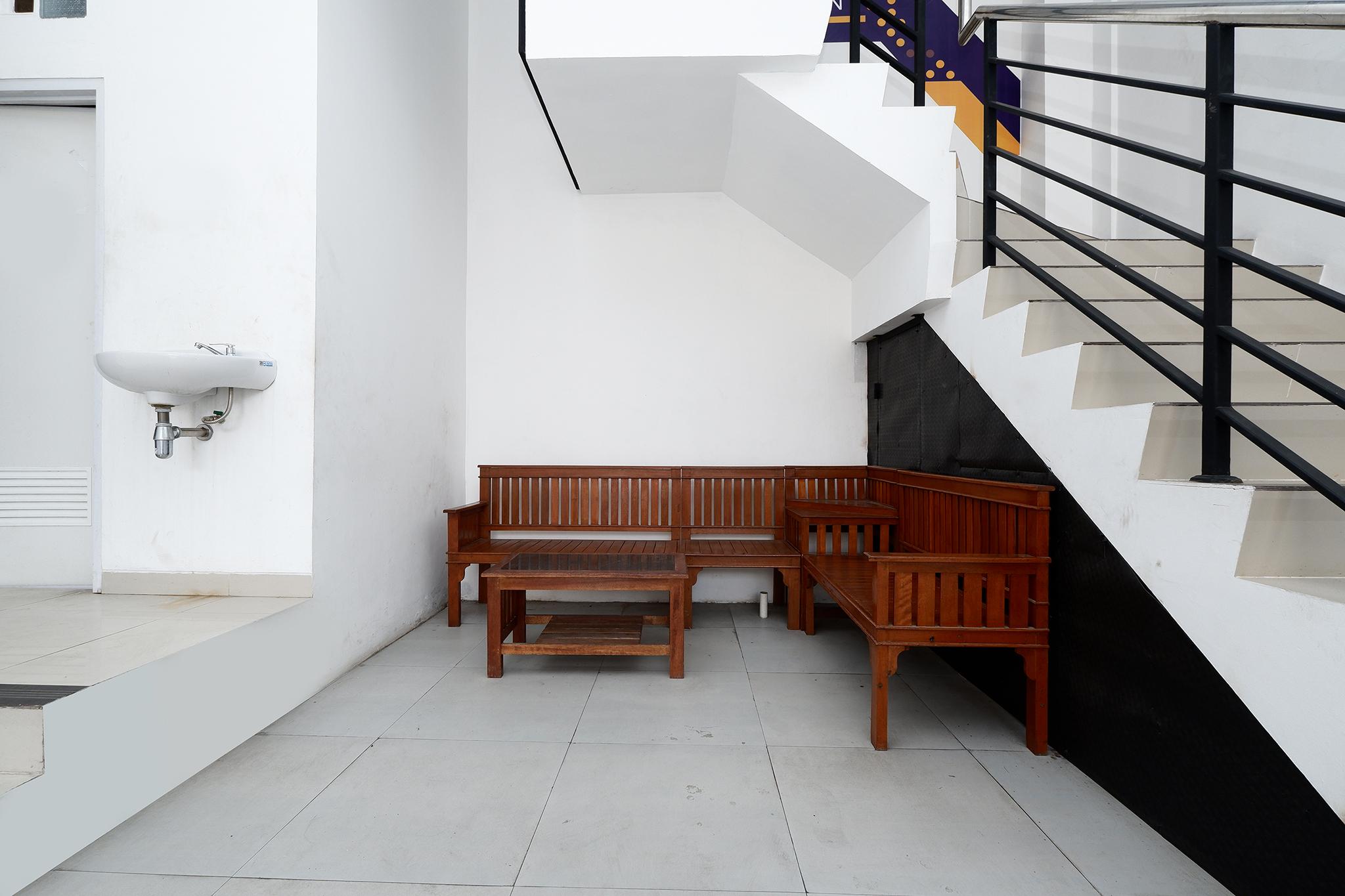 Spot On 2026 Arta Residence Semarang Ngoại thất bức ảnh