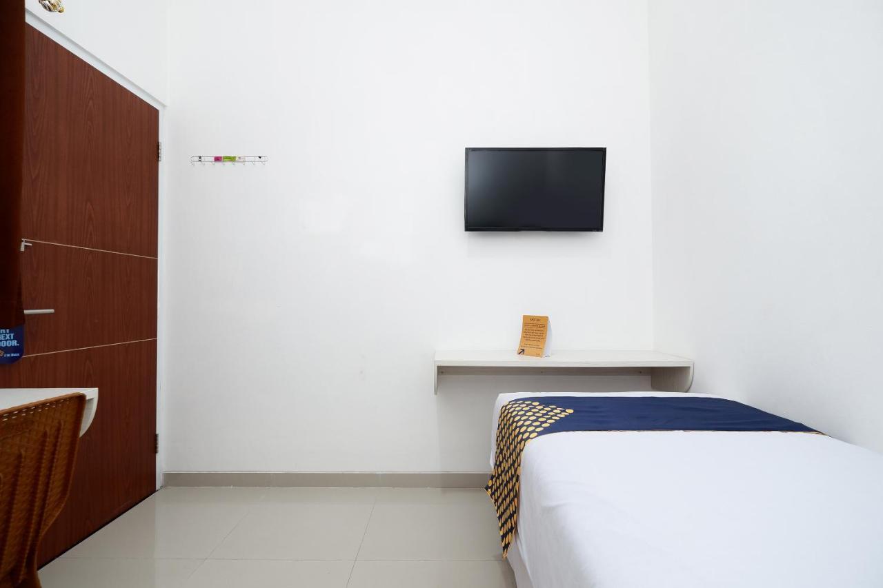 Spot On 2026 Arta Residence Semarang Ngoại thất bức ảnh